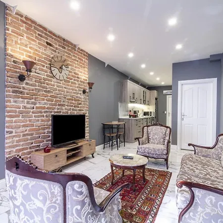 Amazing Flat Near Kennedy Avenue In Fatih Апартаменты Стамбул
